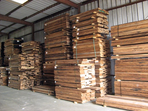 What state supplies the most walnut lumber in the United States?